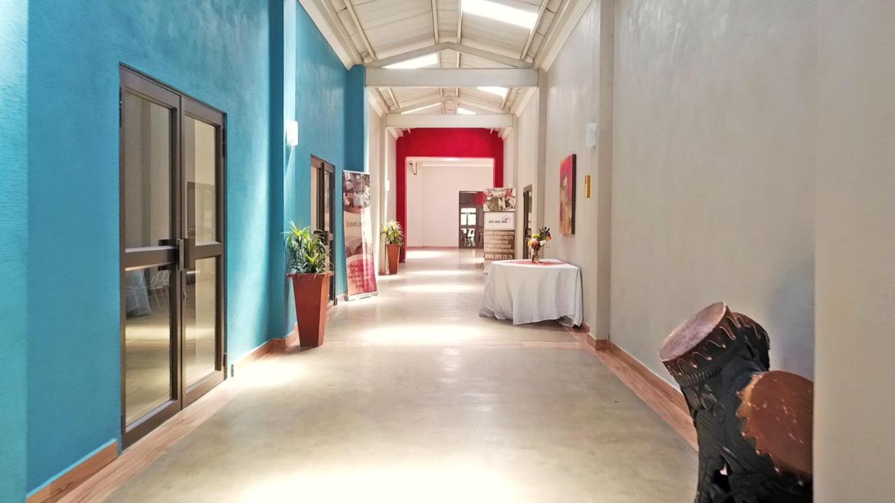 סאבי Floreat Riverside Lodge And Spa מראה חיצוני תמונה