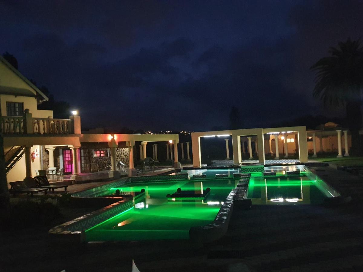 סאבי Floreat Riverside Lodge And Spa מראה חיצוני תמונה