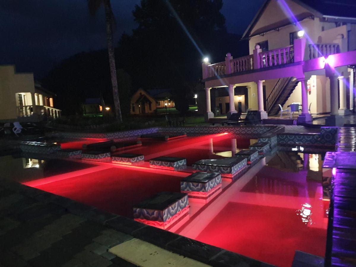 סאבי Floreat Riverside Lodge And Spa מראה חיצוני תמונה