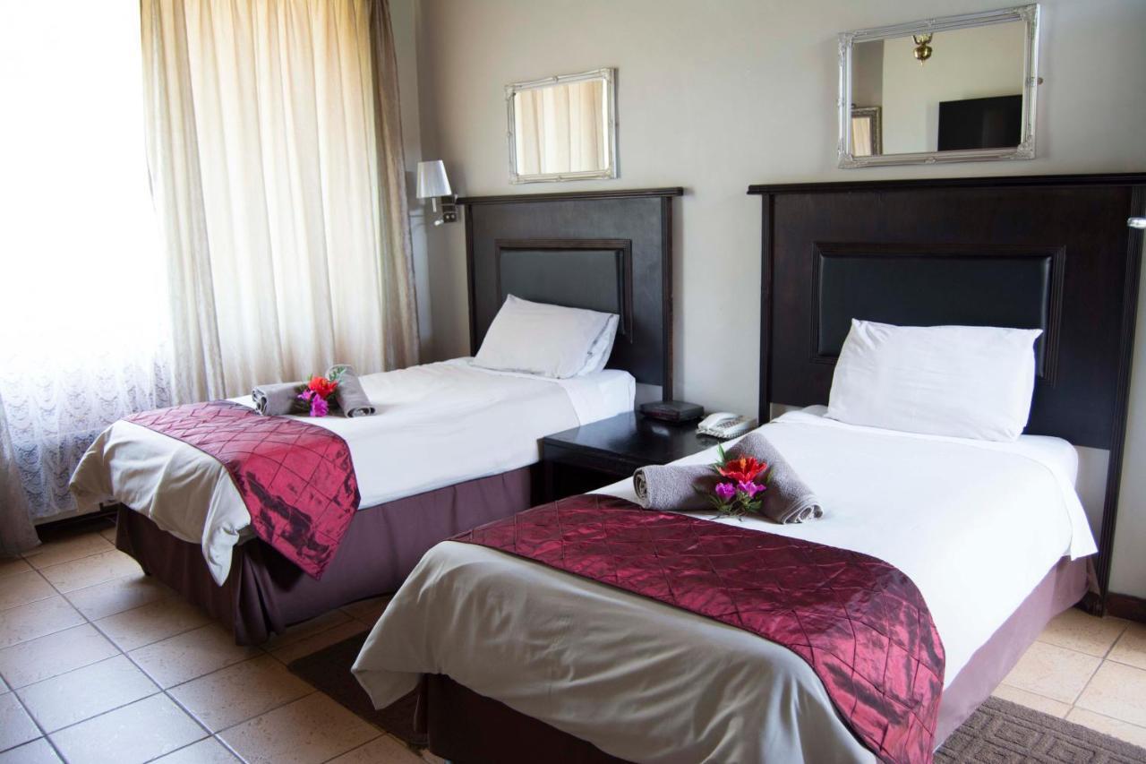 סאבי Floreat Riverside Lodge And Spa מראה חיצוני תמונה